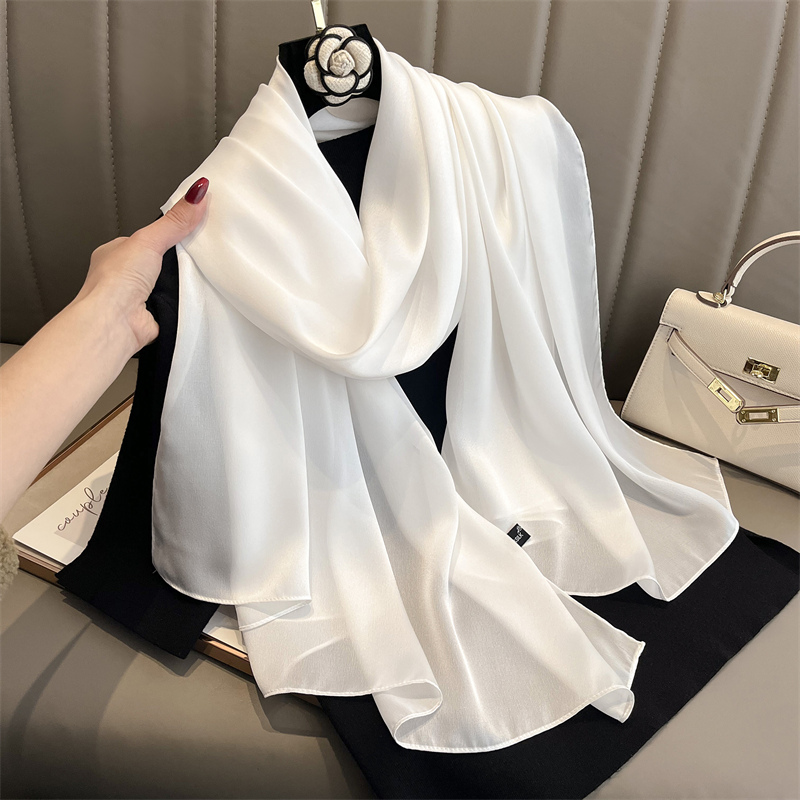 2024 Luxury Brand Spring Large - огляд і ціна Scarf Silk Square